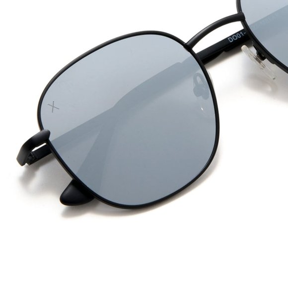 Avalon Sunglasses in Matte Black / Grey Mirror